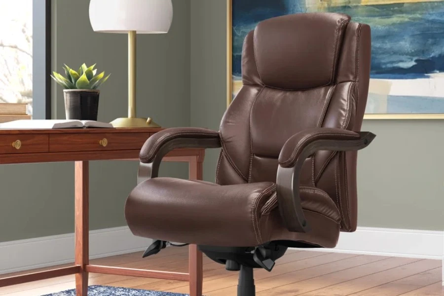 La-Z-Boy Delano Executive Chair