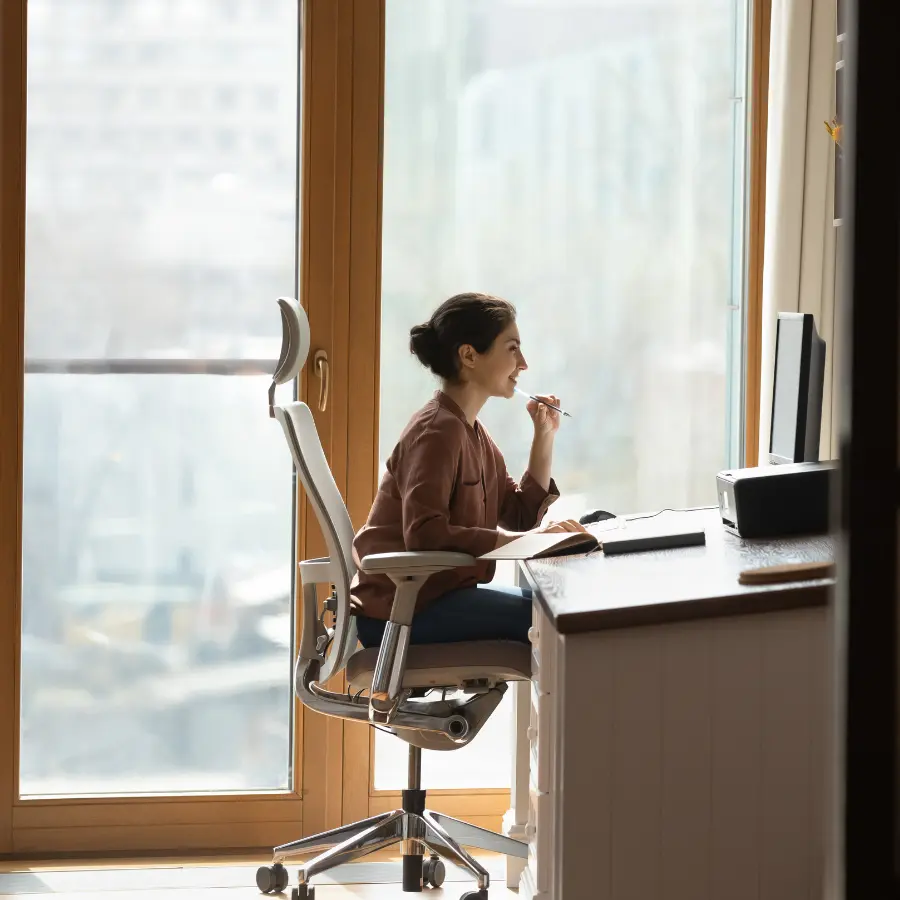 There are 6 factors that you should consider when buying an office chair